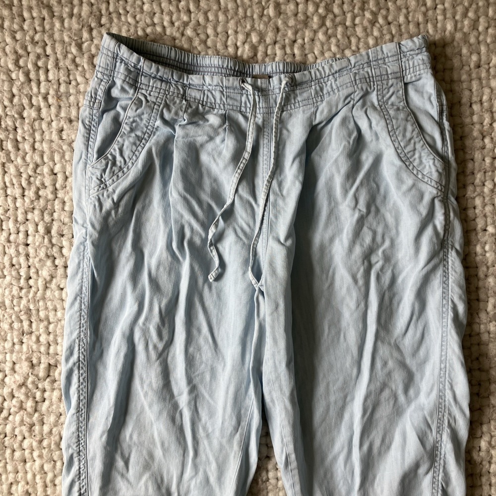 prAna Breathe Women's Cropped Pants Med Chambray Wide‎ Leg Relaxed Boho Coastal - Picture 3 of 10